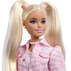 Barbie Deluxe Style Muñeca nº 9 Rubia con Conjunto Chaqueta y Falda Vaquera Rosa