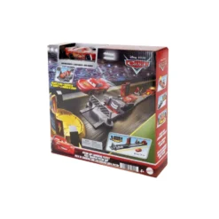 Disney Pixar Cars Conjunto de Juego Pista de Acrobacias y Saltos Copa Pistón y Coche de Juguete de Rayo McQueen