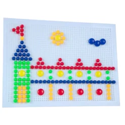 Manualidedos Mosaico con Clavijas