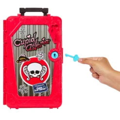 Monster High Skulltimate Secrets Cabaña Terrorífica con Muñeca Cupid Asteria y Accesorios